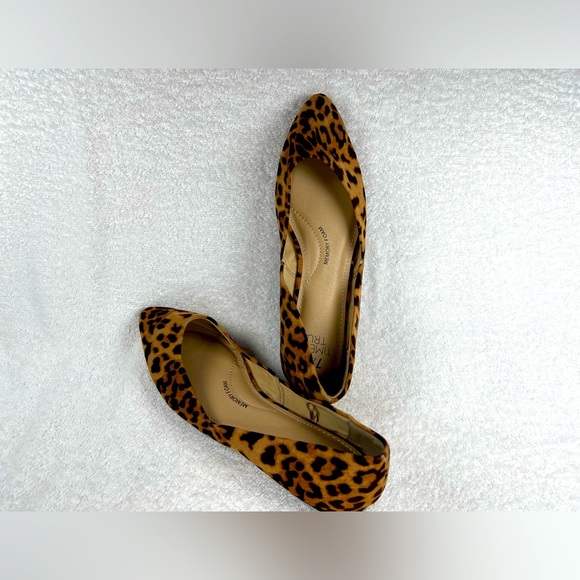Time and Tru, size 7.5 animal print memory foam flat - Picture 5 of 6
